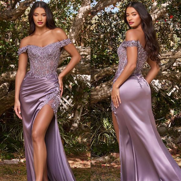 Abiti da sera a sirena con spacco alto viola con spalle scoperte Fiori applicati in raso elegante per abiti da festa da donna