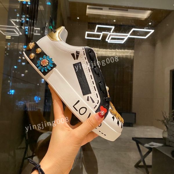 

the latest men's flat casual sports white shoes leather material comfortable upper feet soft soles versatile youth, Black