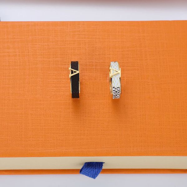 

High quality Designers ring luxurys letter men's rings fashion women's classic jewelry V square Couple pair ring 2 styles Anniversary gift good very nice wholesale
