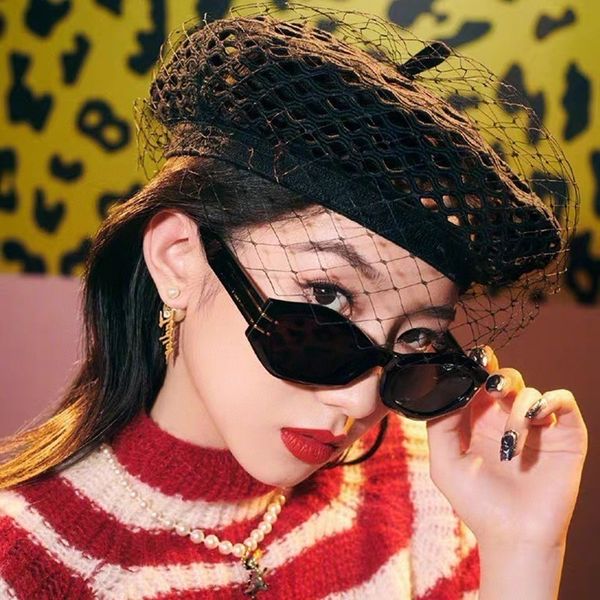 

50% discount for factory direct salesnew d family b1u sunglasses female net red with irregular frame sunglasses tide, White;black