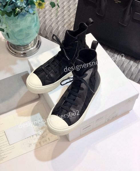 

2022 new arrival fashion boots mens women casual shoe sneakers genuine leather bee embroidered red green yr210404, Black