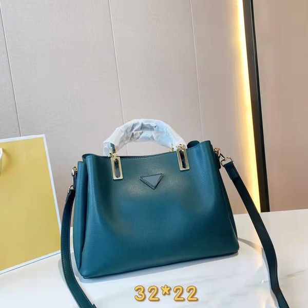 

c c luxury designers bags handbags postmanbags messengerbags men and women suitable nylon material classic simpl sac de jour multi pochette