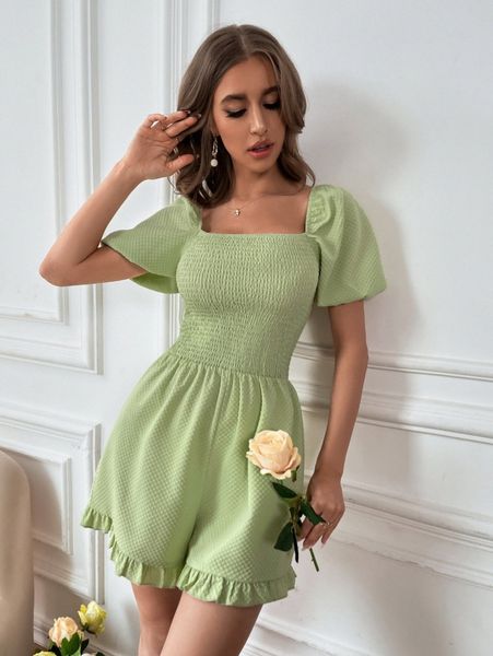

shirred puff sleeve ruffle hem romper g6w8#, Black;white