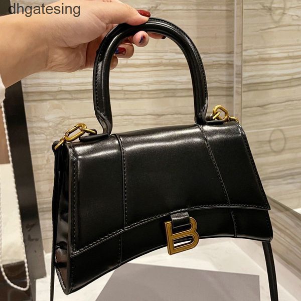 

brand balenciga bags italy shoulder portable designer bag style 2022 leather advanced hourglass dia light luxury letter autumn winter foreig