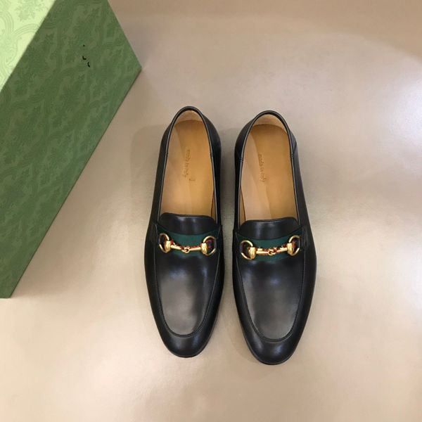 

2022 dress shoes for men luxury designer brand patent leather shoes white fashion wedding party buckle formal business shoe, Black