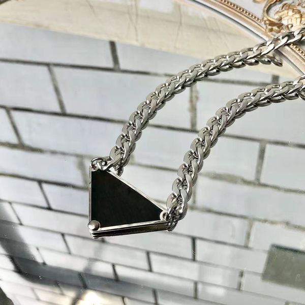 

luxury designer pendant metal necklaces jewelry for man woman inverted triangle designers brand heart-shaped pendants necklace for mens wome, Silver