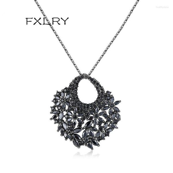 Anhänger Halsketten Design Persönlichkeit Schmuck Schwarz/Weiß Farbe Kubikzircon Fächerform Anhänger Halsketten Für Frauen Mädchen Party Prom AnniPenda