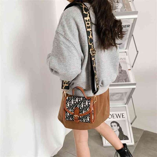 

classic single shoulder messenger bag new small girl fashion wool bucket bag broadband handbags, Black;red