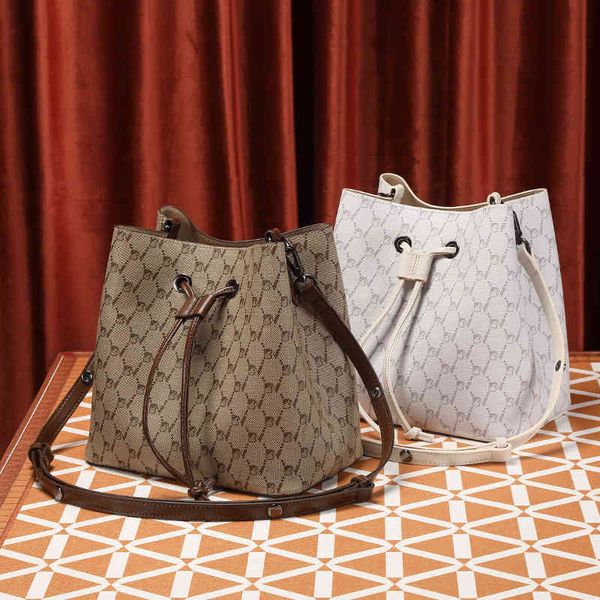

hong genuine leather women's bag new printed bucket bag advanced sense sling one shoulder messenger bag