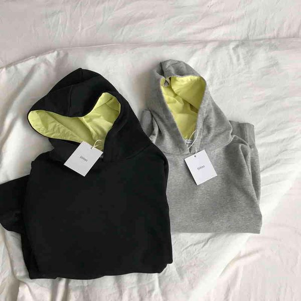 

fog / fluorescent goose egg yolk matching basic hooded sweater, Black