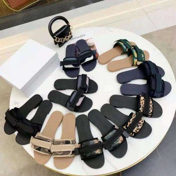

2021 paris women luxurys designers sandals slippers fashion summer girls beach womens sandal slides flip flops loafers embroidered, Black