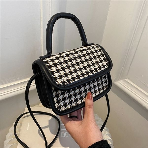 

women's autumn and winter fashion versatile popular small square messenger fashion design purses online