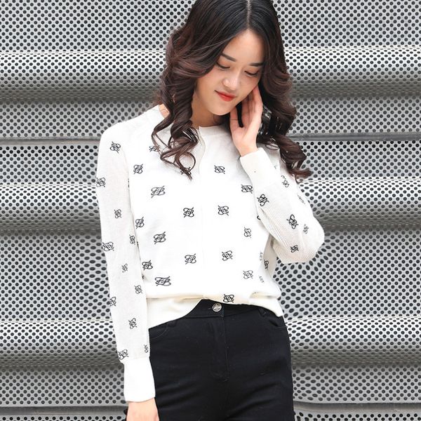 

women's knits & tees designer 2021 early spring black and white letters embroidery hollowed out pure wool sweater round neck short card