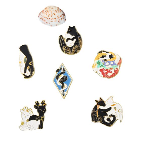 

cute snake cartoon brooches pin for women fashion dress coat shirt demin metal funny brooch pins badges backpack gift jewelry, Gray