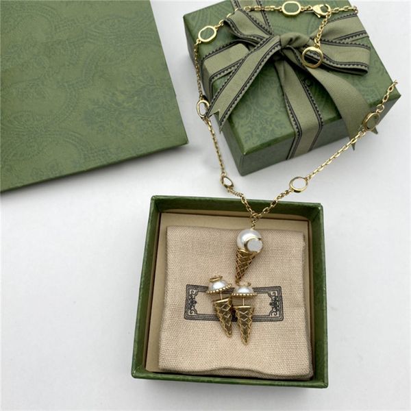 Collana di design Set di gioielli con gelato Orecchini di perle creativi con doppia lettera per regalo di compleanno per donna