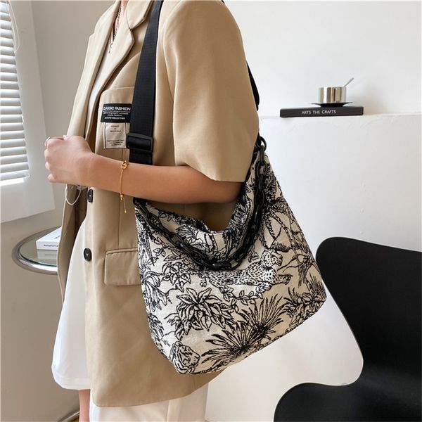 

large capacity fashion large women's trendy foreign style one canvas texture net red tote 80% off wholesale store