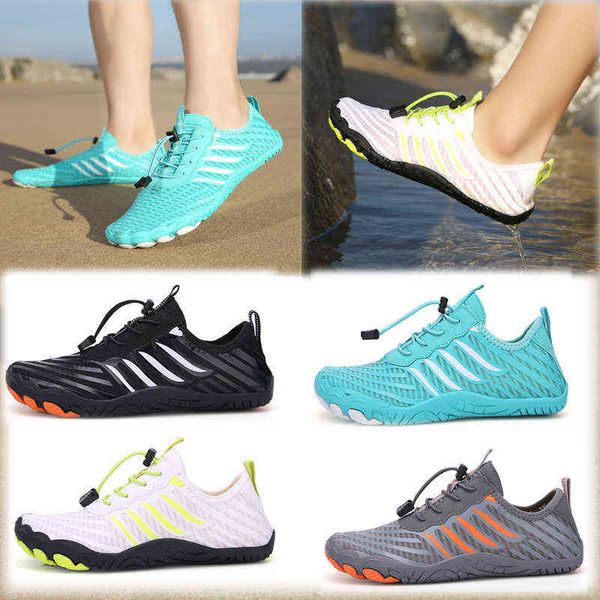 Scarpe da acqua Scarpe da nuoto da spiaggia da donna per uomo Scarpe da piscina per calzini da acqua Quick-Dry per il surf Yoga Aerobica in acqua Y220518