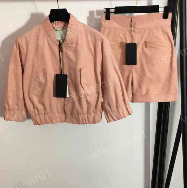 

womens two piece pants letter f printed short-sleeved zip-up jacket and high-waisted shorts 2 piece sets luxury designer tracksuits 0912, White