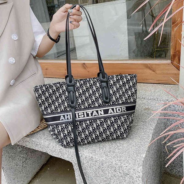 

new bag canvas embroidery tote large capacity women's hand fashion shopping single shoulder bag, Blue;pink