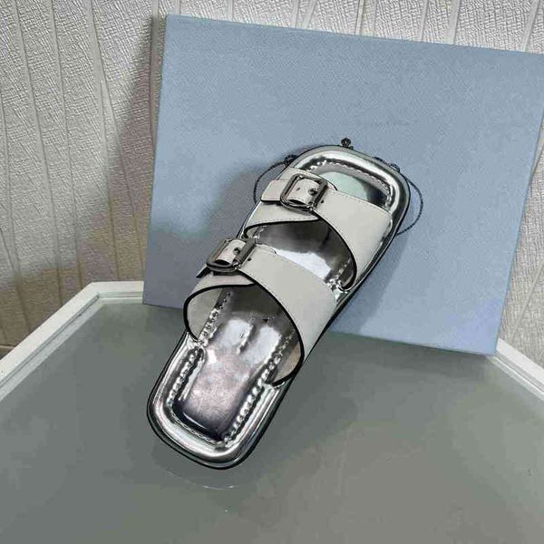 

on sandals put spring slippers women's flat bottom square head leisure fashion classic sandals personalized design, Black