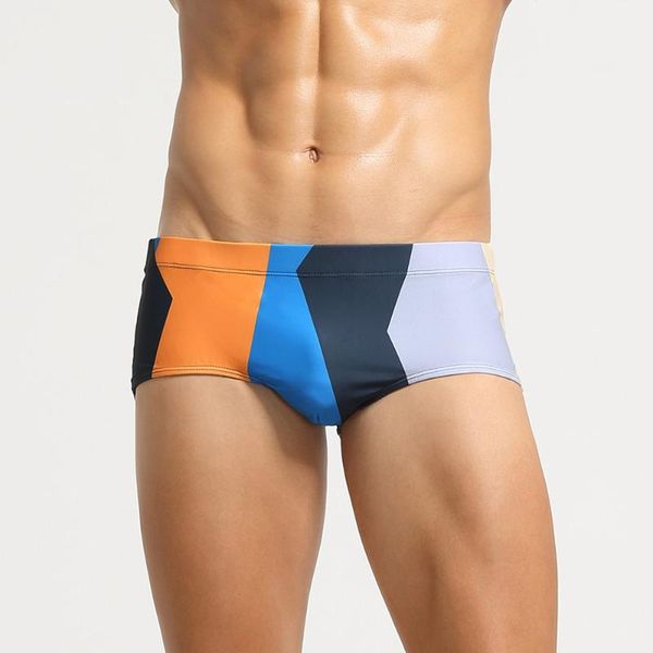 Herren-Shorts Herren Schwimmstüle Low-Buy-Badebekleidung Strand atmungsaktiven Badeanzügen Sport schnell trockenes Training Fitness Bad Surfingmen's