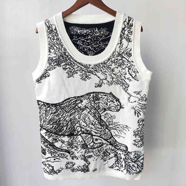 

autumn new sleeveless animal jungle jacquard knitted vest for women, White