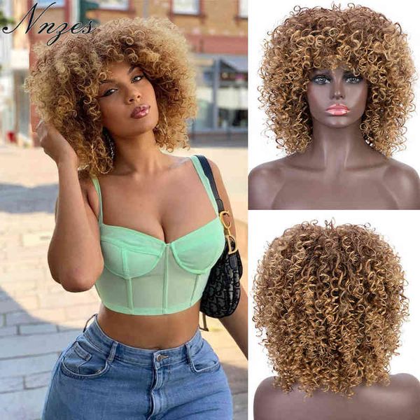 Nnzes Kadınlar için Sentetik Peruk Kısa Karışık Kahverengi ve Sarışın Afro Kinky Kıvırcık Peruk Bangs Siyah Kırmızı Gri Pembe Cosplay Saçları 220707