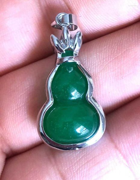 Anhänger-Halsketten, Edelstein, grüner Jade-Kürbis – Stabilität, Wohlstand, 10 x 14 mm, versilberter Anhänger