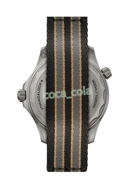 

2022 wristwatch 42mm diver 300m james bond 50th no time to die black dial miyota 8215 automatic mens watch, Slivery;brown