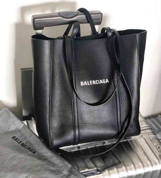 

balenciga designer handbag everyday tote leather mini shoulder crossbody bag