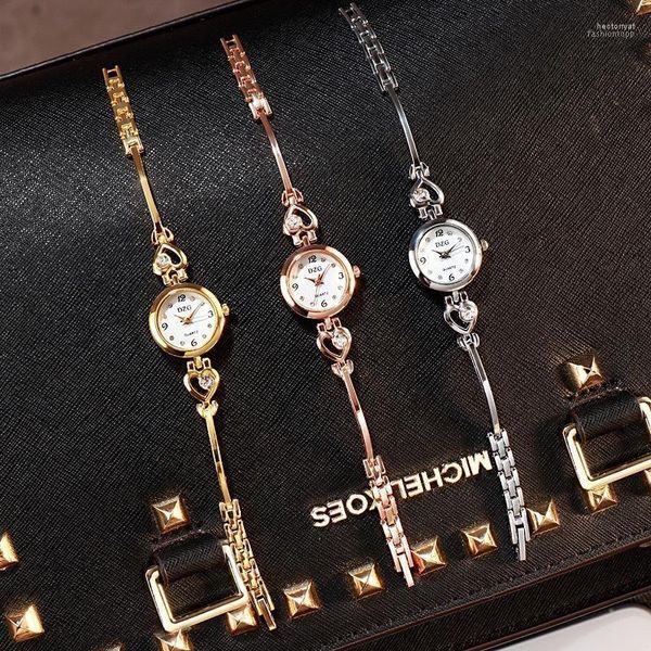 Avanadores de pulso Moda em forma de coração Assista a diamante estudante estudante coreana Casual Simple Simple Wild Trend Quartz Movement Bracelet Watchwatches ele