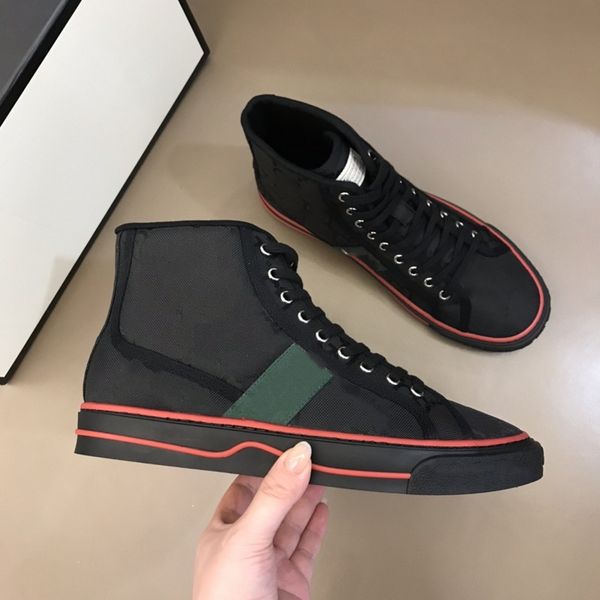 2022 BOTAS TENNIS DE TENNIS 1977 Sapatos de lona Luxuris Designers femininos sapatos Itália Green e Red Stripe de borracha Culpão de algodão baixo Tênis masculinos