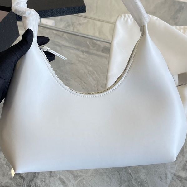 

new underarm bag matte 26cm