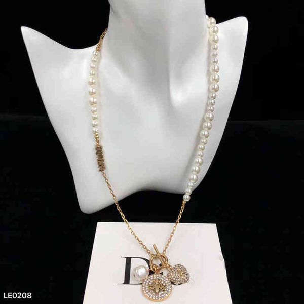 

new letter pearl necklace female 2022 red star love necklace female, Golden;silver