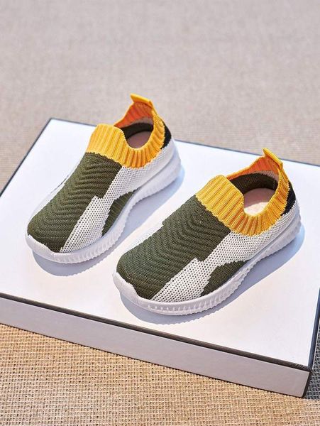 

boys colorblock slip on sneakers she, Black