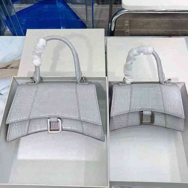 

lady shopping shoulder bags fashion handbags women totes cross body half moon luxury genuine leather classic retro 7i3j