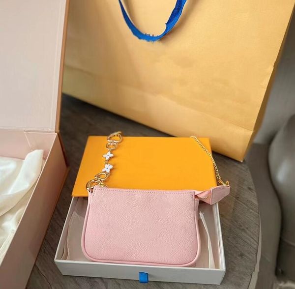 Mini edição limitada Bolsa de ombro rosa Bolsa de gado feminina Handbag Fashion Pearl Acessórios Sakura Pacote axilar de alta qualidade Carteira de bolsa de luxo