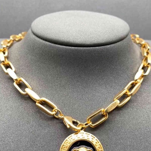 

european and american tide brand vers 22 ins new gold-plated pendant necklace round maze medusa diamond retro men's and women's sh, Silver