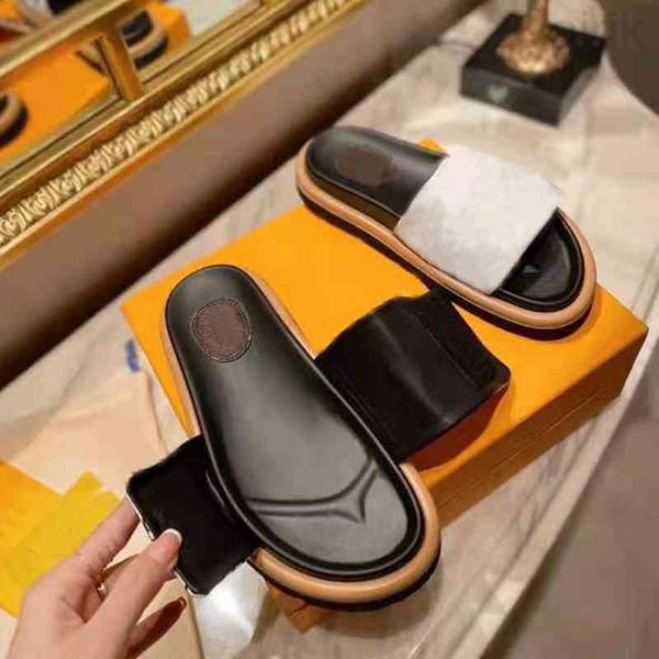 

2023 classic summer cartoon slippers fashion lazy letter women shoes beach flops platform lady soft cow leather sandals, Black