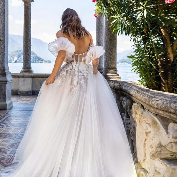 Vestido de noiva de renda boêmia romântica 2022 FLOR ELEGENTE A linha Tulle Country Garden Garden Bridal GOWNS COM MANUS