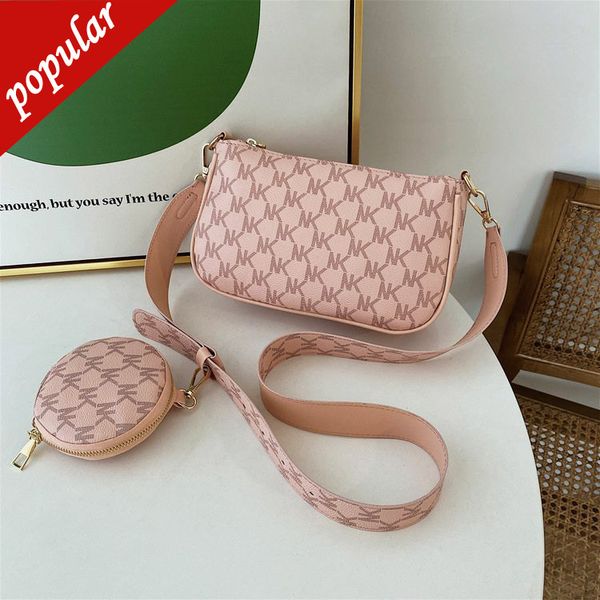 

2022 new fashion women's one msenger versatile saddle simple style shoulder bags