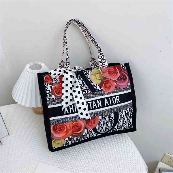 

fashion printed canvas large capacity portable shopping student school leisure bag 75% purses stores sale