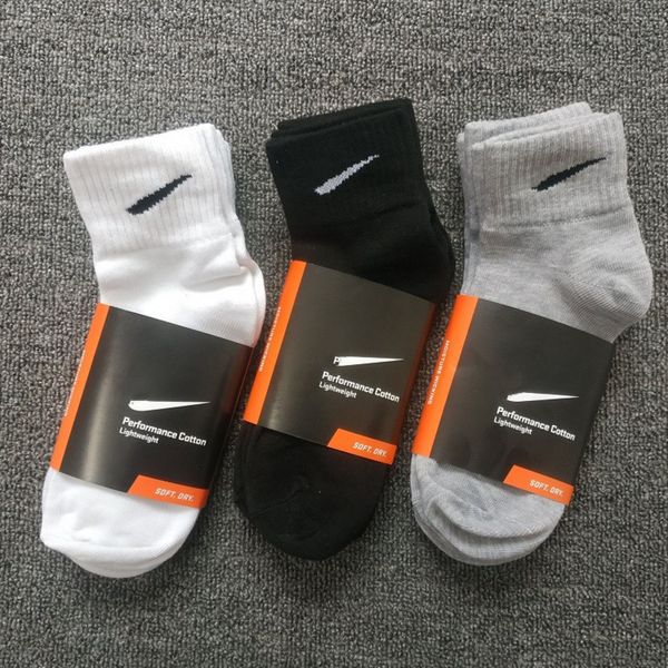 

fashion classic men's socks 3 pairs of 1 card hook brand designer versatile sports sock men women luxury wear medium short sportsocks y, Black