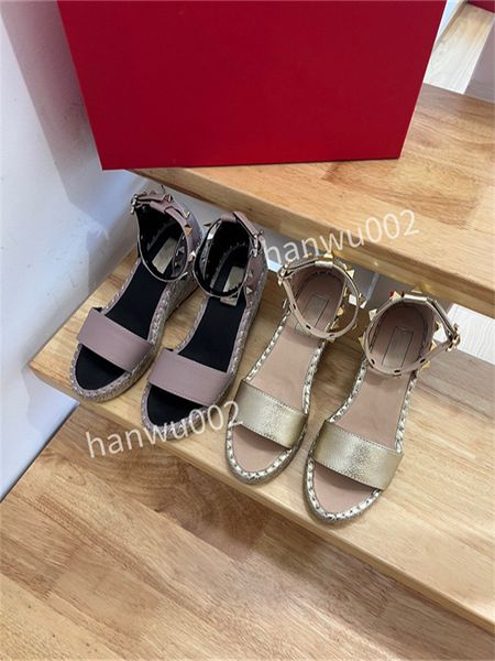 

2022 mens designers slides womens slippers fashion luxurys slipper leather rubber flats sandals summer beach shoes loafers sliders size35-41, Black