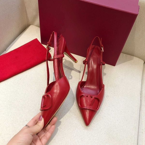 

2022 designer high heels triangle sandals pointed toe shoes pumps dress shoes cat heel women business affairs outdoor slippers summer rubber, Black
