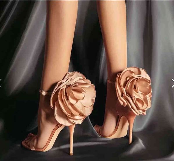 

summer new women's silk and satin shoes sandals jum710-1 with narrow high heels and large flowers, Black
