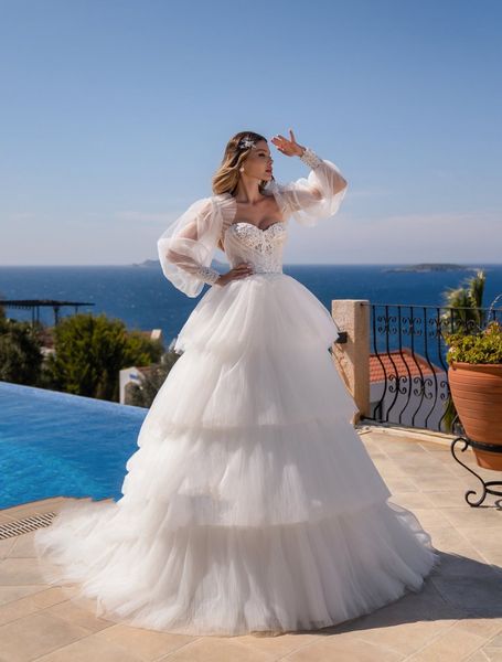 Abiti da sposa con volant multistrato Maniche rimovibili Abiti da sposa Applicazioni in pizzo Schienale aperto Abito formale da donna Abito da sposa Custom Made