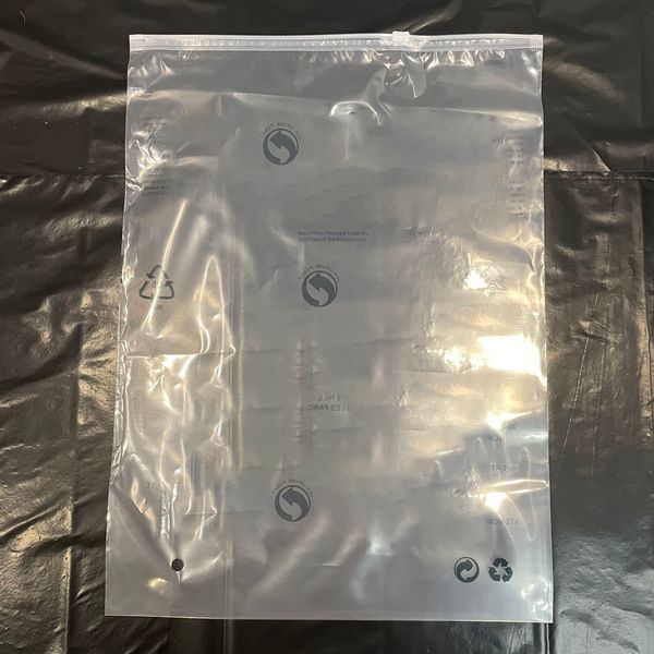 30x40cm Markendesigner transparente PVC-Verpackungsbeutel Umhängetaschen Handtaschen Kleidung Schals Kunststoff-Staubbeutel