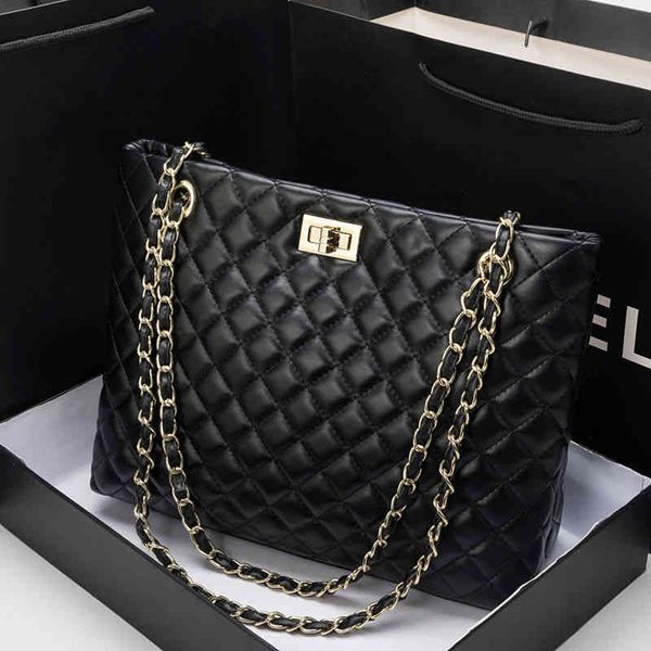 

2022 new chain small large capacity retro female bags all-match single shoulder handbags