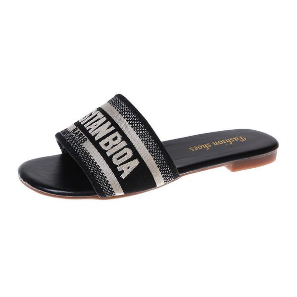 

2022 women's summer new slippers net red all-match flat fip flops, Black